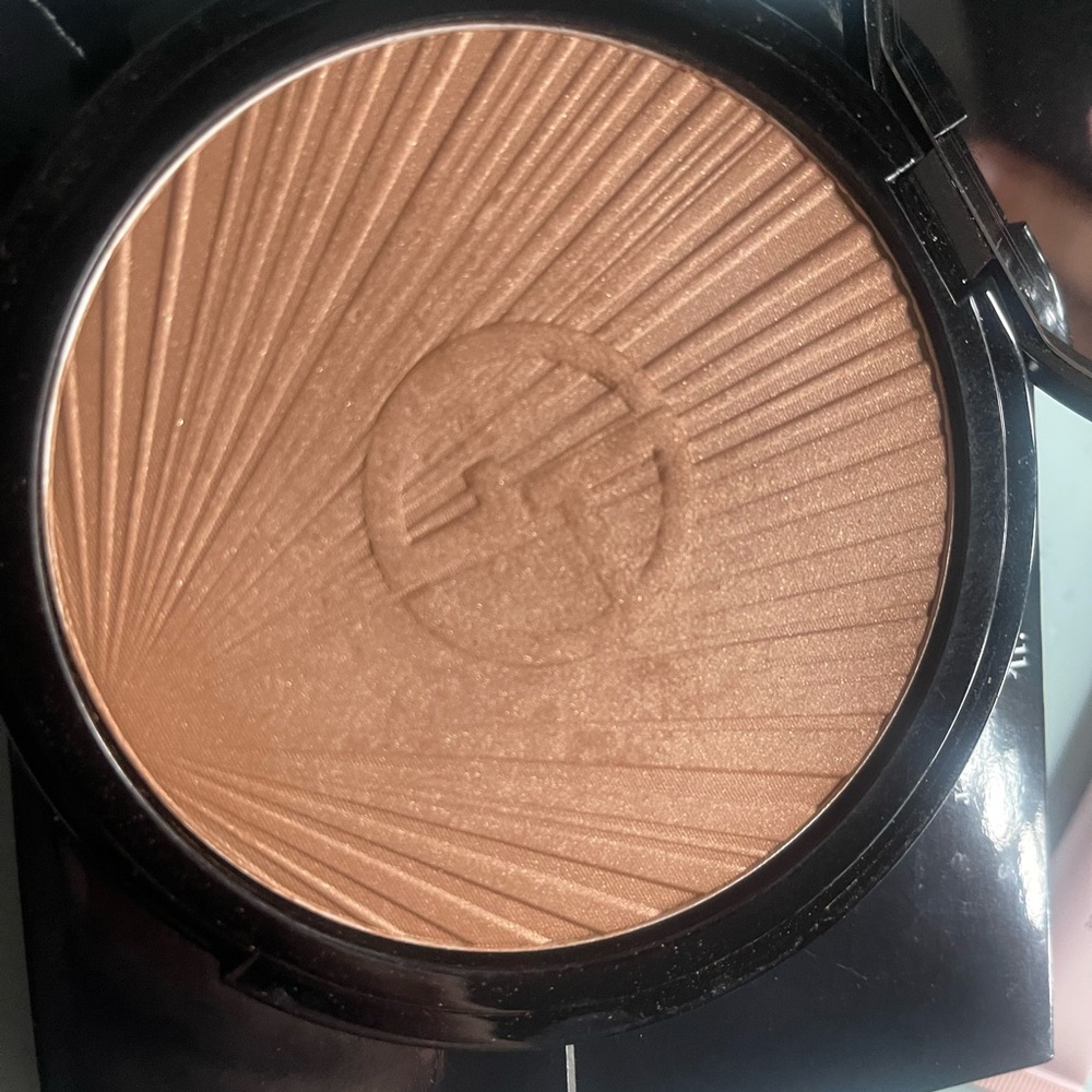Giorgio Armani Radiant Bronzer 100 - Picture 3 of 5